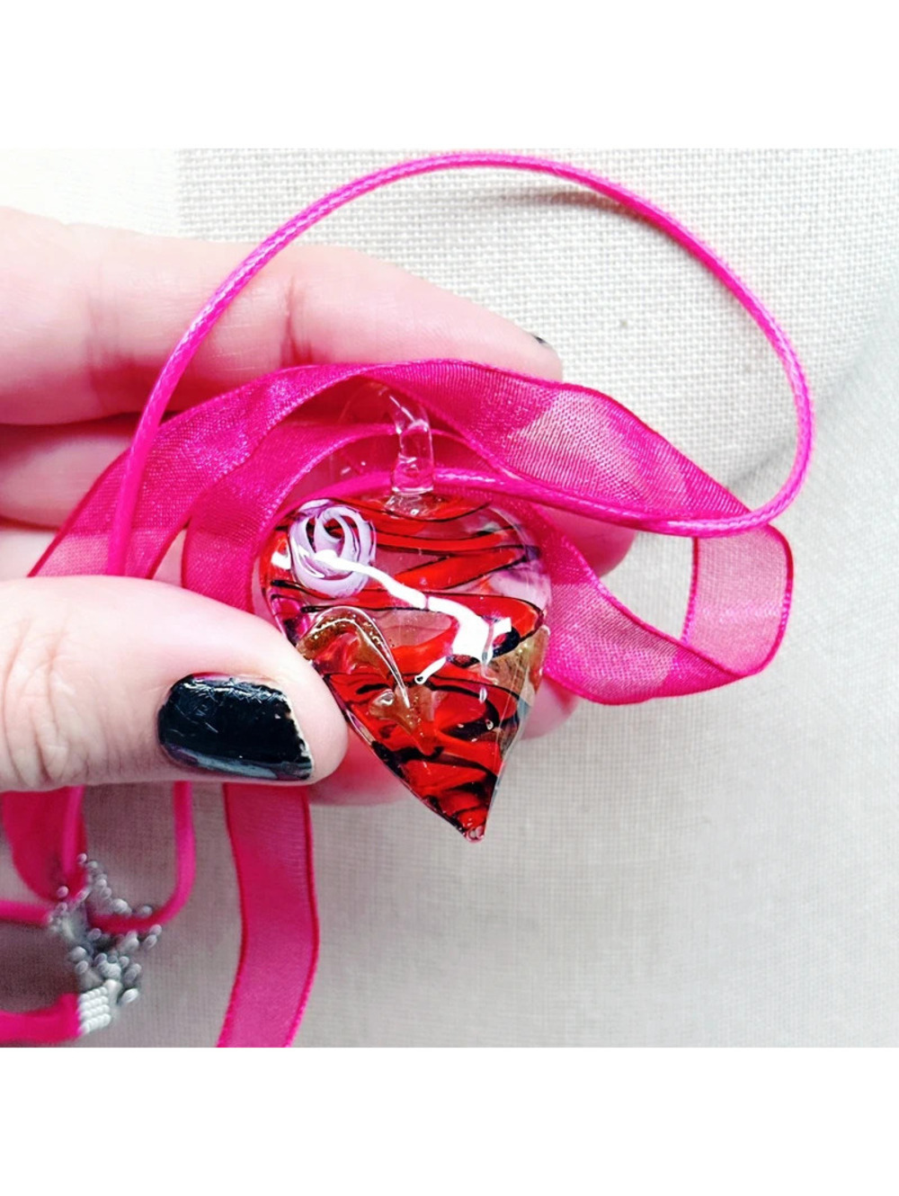 3068u. Orange Floral Heart Art Glass Necklace